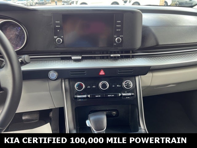 2024 Kia Carnival LX