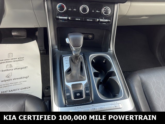 2024 Kia Carnival LX