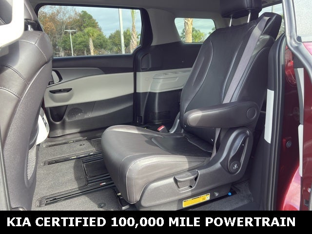 2024 Kia Carnival LX