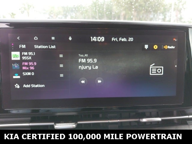 2024 Kia Carnival EX