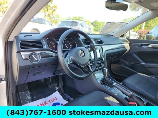2017 Volkswagen Passat 1.8T SE w/Technology