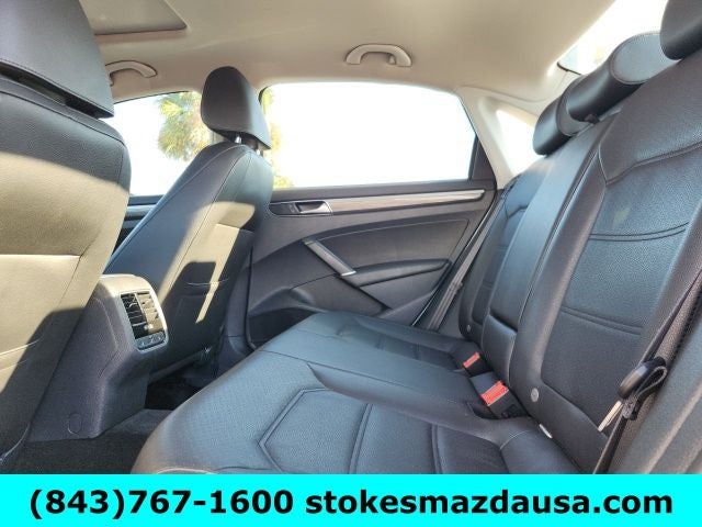 2017 Volkswagen Passat 1.8T SE w/Technology