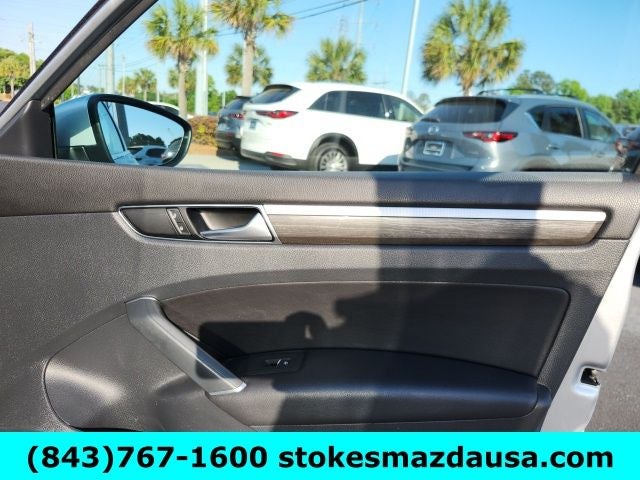 2017 Volkswagen Passat 1.8T SE w/Technology