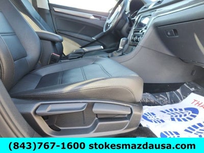 2017 Volkswagen Passat 1.8T SE w/Technology