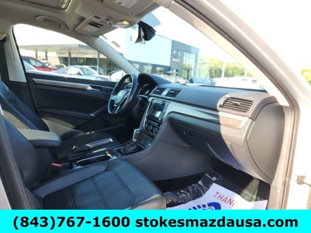 2017 Volkswagen Passat 1.8T SE w/Technology