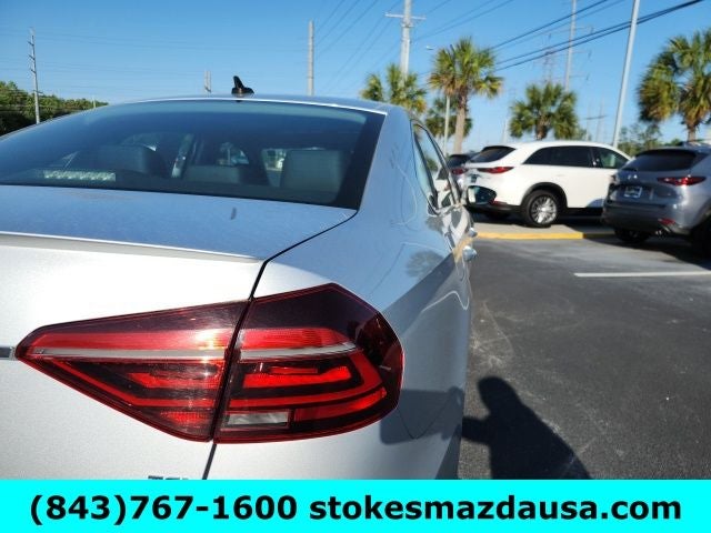 2017 Volkswagen Passat 1.8T SE w/Technology