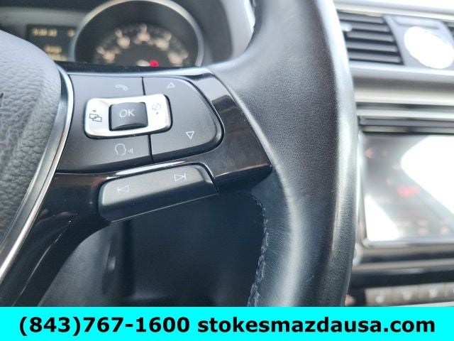 2017 Volkswagen Passat 1.8T SE w/Technology