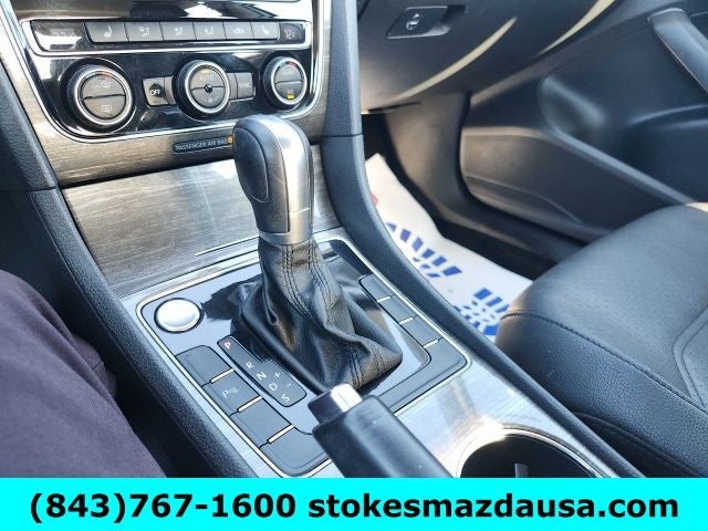2017 Volkswagen Passat 1.8T SE w/Technology