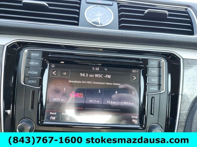 2017 Volkswagen Passat 1.8T SE w/Technology