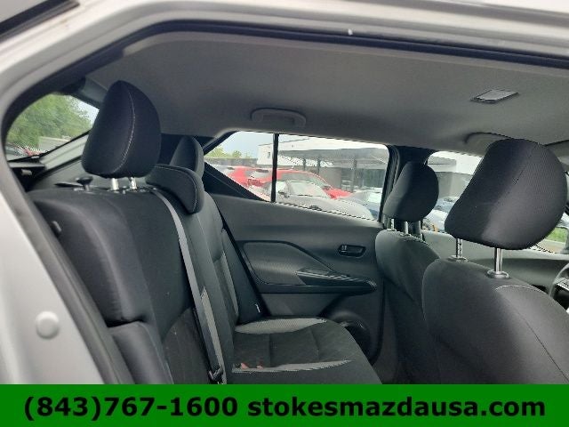 2020 Nissan Kicks S