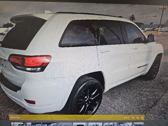 2020 Jeep Grand Cherokee Laredo