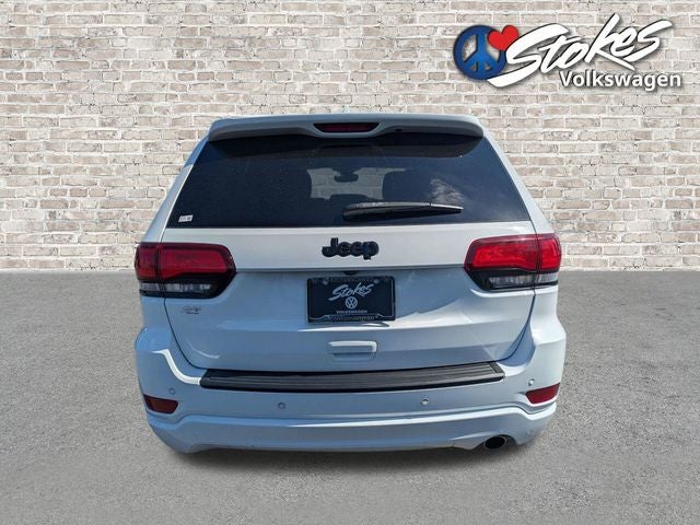 2020 Jeep Grand Cherokee Laredo