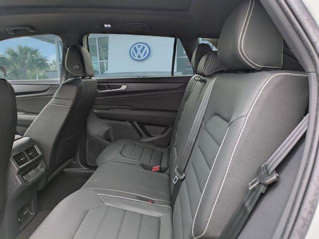 2026 Volkswagen Atlas Cross Sport 2.0T SEL R-Line Black