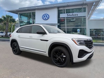 2026 Volkswagen Atlas Cross Sport 2.0T SEL R-Line Black