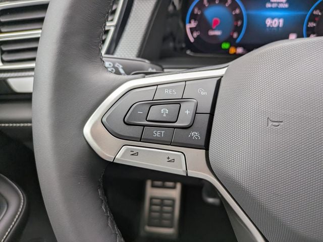 2026 Volkswagen Atlas Cross Sport 2.0T SEL R-Line Black