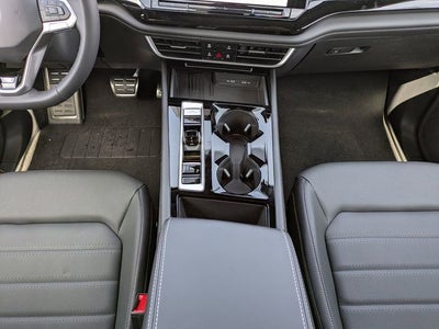 2026 Volkswagen Atlas Cross Sport 2.0T SEL R-Line Black