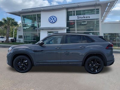 2026 Volkswagen Atlas Cross Sport 2.0T SEL R-Line Black