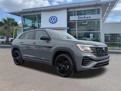 2026 Volkswagen Atlas Cross Sport 2.0T SEL R-Line Black