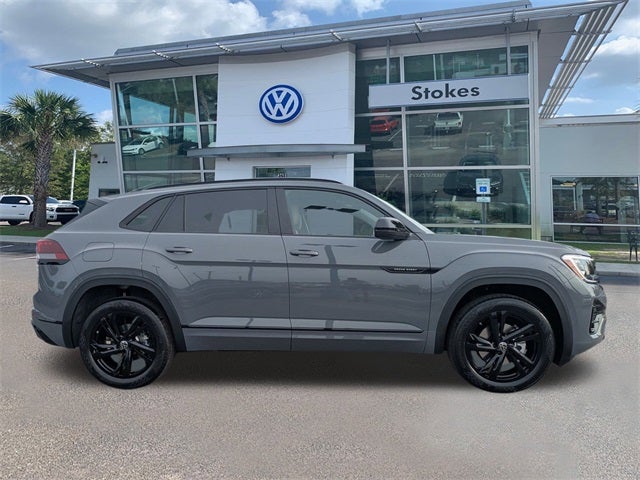 2026 Volkswagen Atlas Cross Sport 2.0T SEL R-Line Black