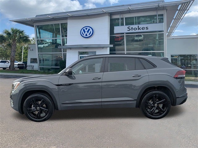 2026 Volkswagen Atlas Cross Sport 2.0T SEL R-Line Black