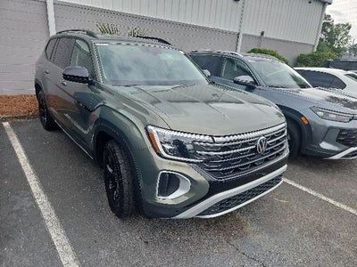 2025 Volkswagen Atlas 2.0T Peak Edition