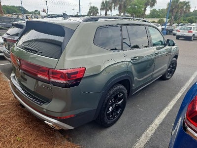 2025 Volkswagen Atlas 2.0T Peak Edition