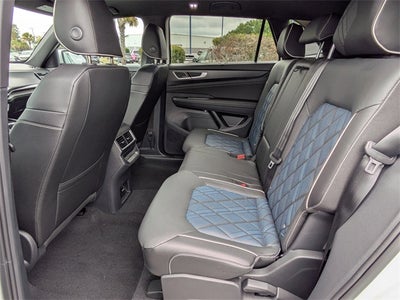 2026 Volkswagen Atlas Cross Sport 2.0T SEL Premium R-Line