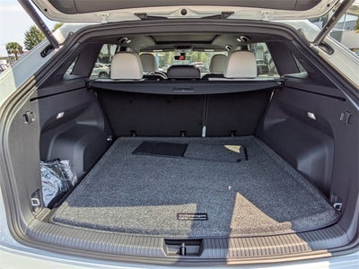 2026 Volkswagen Atlas Cross Sport 2.0T SEL Premium R-Line