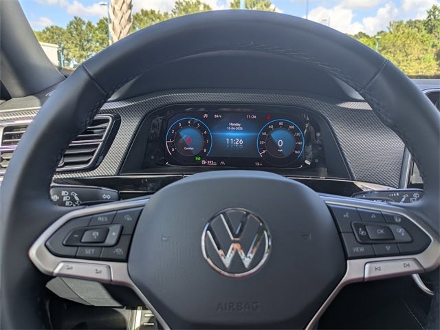 2026 Volkswagen Atlas Cross Sport 2.0T SEL Premium R-Line