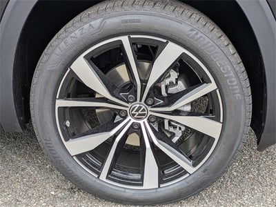 2026 Volkswagen Atlas Cross Sport 2.0T SEL Premium R-Line