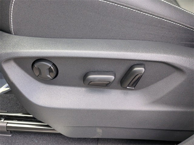 2026 Volkswagen Atlas 2.0T SE w/ Technology