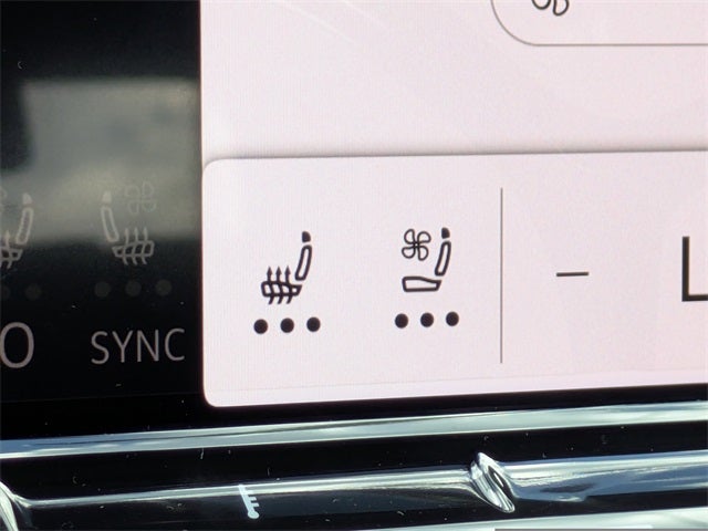 2026 Volkswagen Atlas 2.0T SE w/ Technology