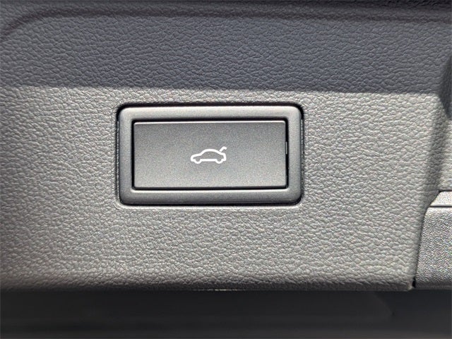 2026 Volkswagen Atlas 2.0T SE w/ Technology