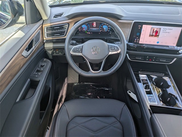 2026 Volkswagen Atlas 2.0T SE w/ Technology