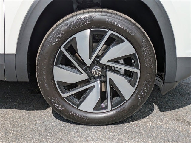 2026 Volkswagen Atlas 2.0T SE w/ Technology