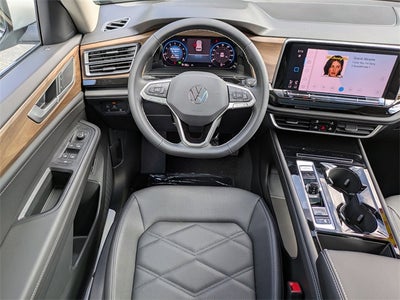 2026 Volkswagen Atlas 2.0T SE w/ Technology