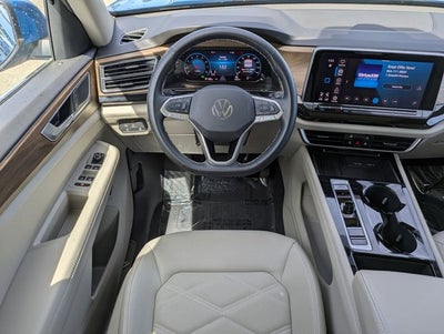2025 Volkswagen Atlas 2.0T SE w/Technology