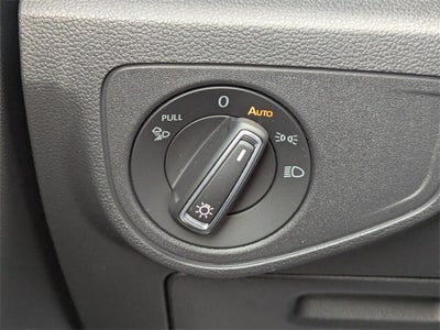 2021 Volkswagen Atlas Cross Sport 3.6L V6 SE w/Technology R-Line