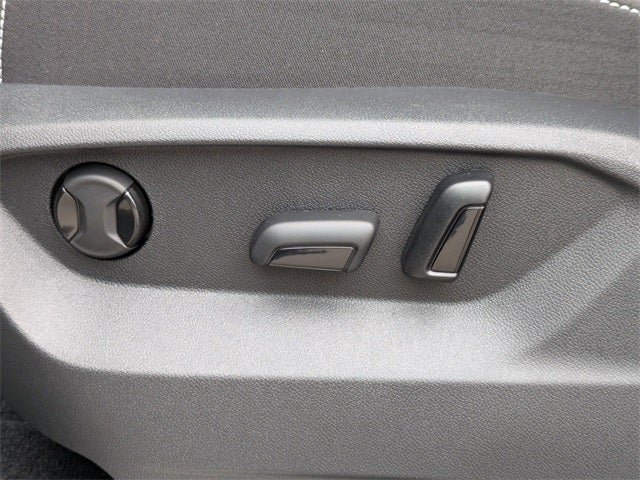 2026 Volkswagen Atlas 2.0T SE w/ Technology