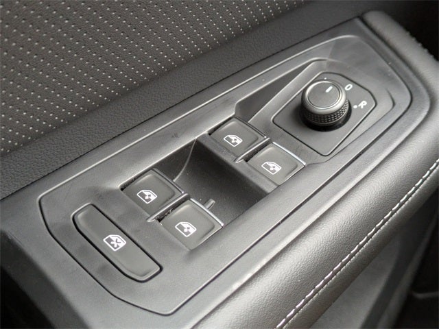 2026 Volkswagen Atlas 2.0T SE w/ Technology