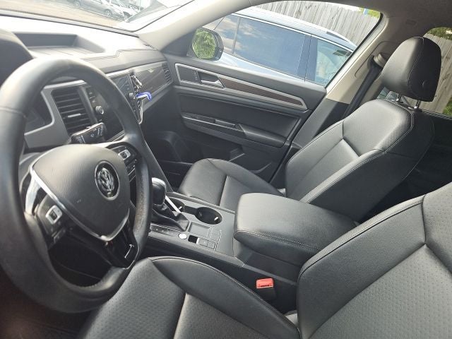 2019 Volkswagen Atlas 2.0T SE w/Technology w/Technology