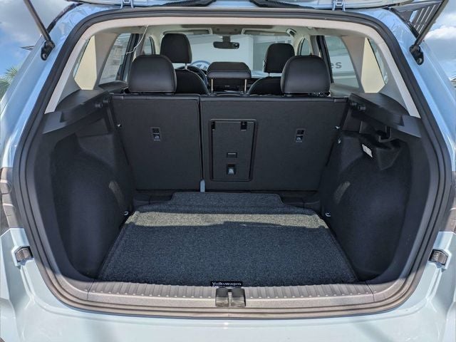 2026 Volkswagen Taos SE Black FWD