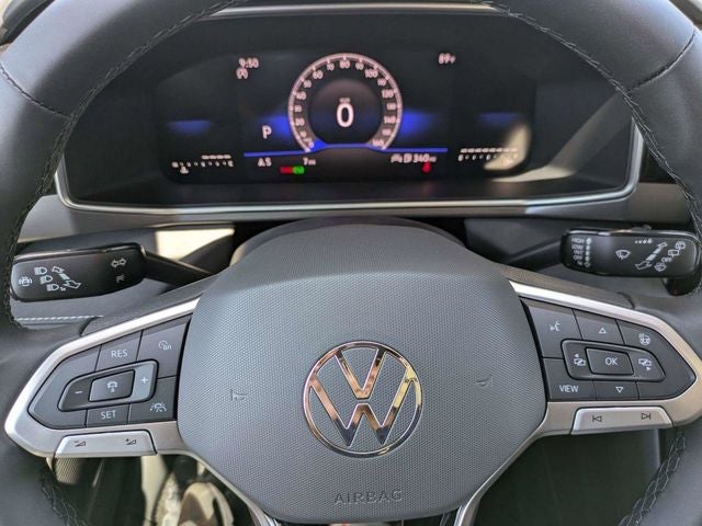 2026 Volkswagen Taos SE Black FWD