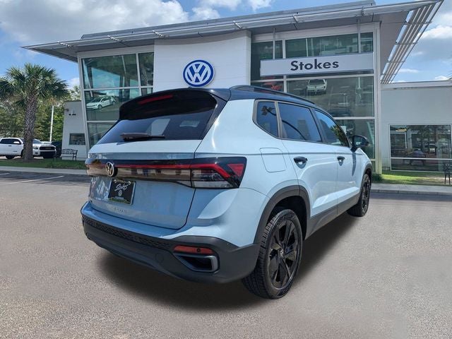 2026 Volkswagen Taos SE Black FWD
