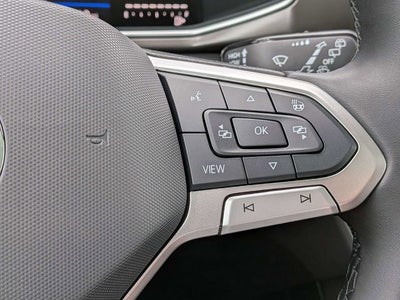 2026 Volkswagen Taos 1.5T SE Black