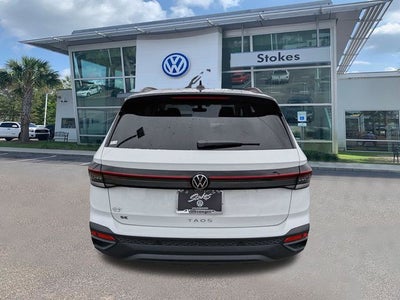 2026 Volkswagen Taos 1.5T SE Black