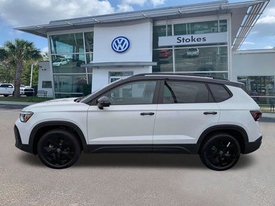 2026 Volkswagen Taos 1.5T SE Black