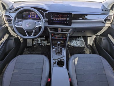 2026 Volkswagen Taos 1.5T SE Black