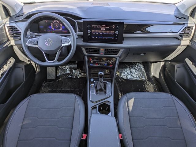 2026 Volkswagen Taos 1.5T SE Black