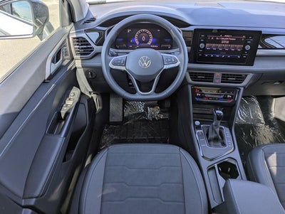 2026 Volkswagen Taos 1.5T SE Black